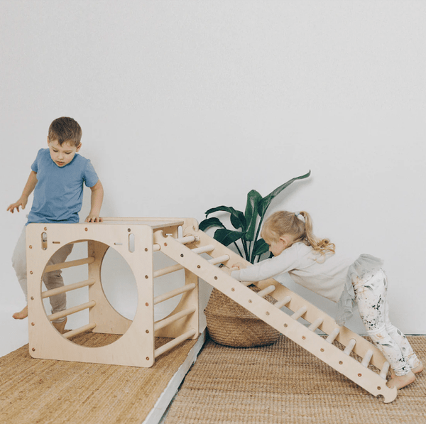 Cube de Pikler en bois, parcours de motricité • LOOVE