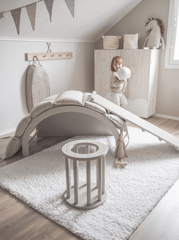 Arche d'escalade en bois, multifonctions, parcours de motricité, chambre enfant avec design scandinave • LOOVE