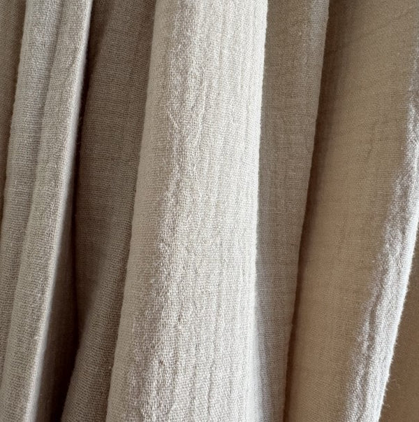 Velo da letto a capanna per tetto a punta a forma di A in garza di cotone | Sabbia • Laramie