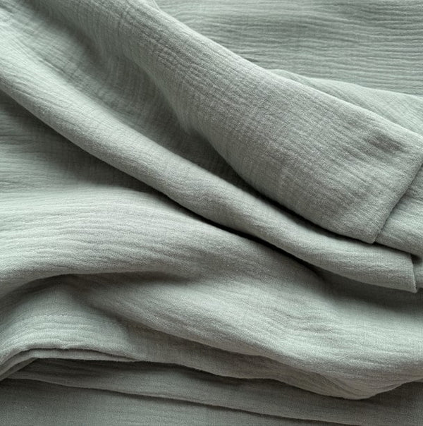 Velo da letto a capanna per tetto appuntito a forma di A in garza di cotone | Verde salvia • Laramie