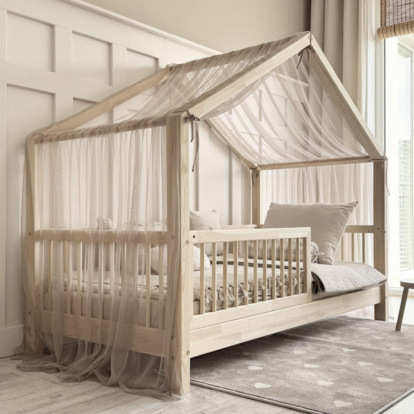 Velo da letto a capanna per tetto appuntito a forma di A in tulle | Cappuccino • Laramie