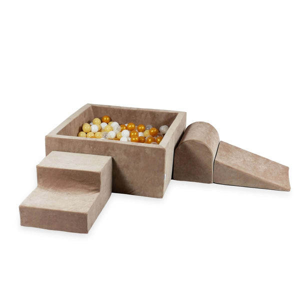 Parcours de motricité 3, 4 ou 6 pièces avec piscine à balles carrée en velours - Marron glacé | Balles au choix