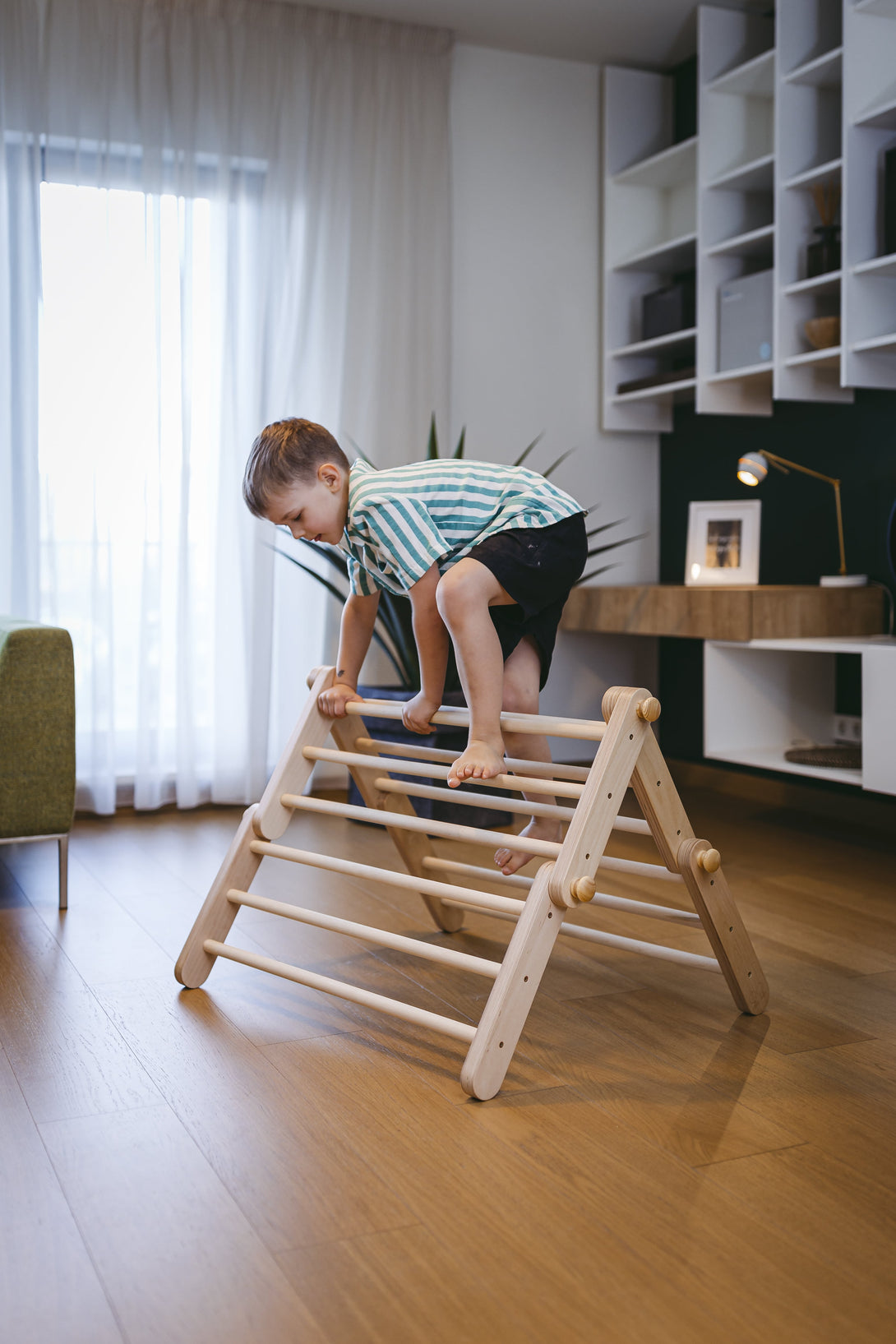Garage 3 niveaux avec ascenseur en bois fsc® blanc Vertbaudet | La Redoute Garage 3 niveaux avec ascenseur en bois fsc® blanc Vertbaudet | La Redoute