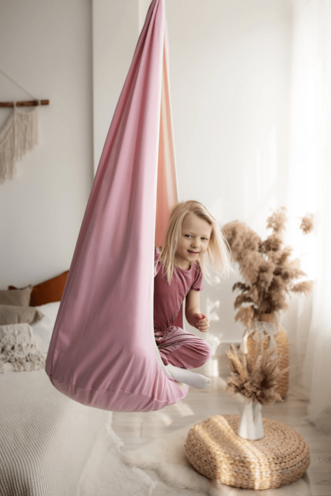 Balançoire Cocon pour enfant, Rose • LOOVE