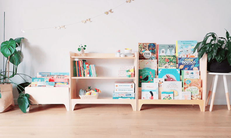 Bibliothèque Montessori en bois avec étagère • LOOVE