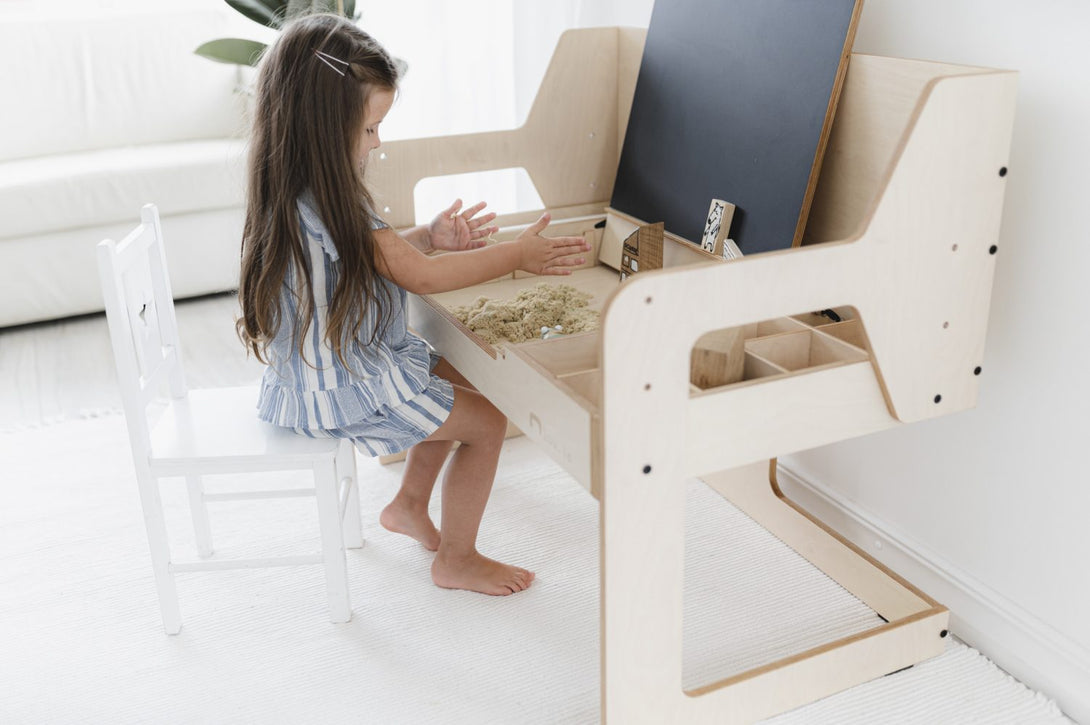 Bureau d’activité évolutif pour enfant avec tableaux, 3 hauteurs • LOOVE