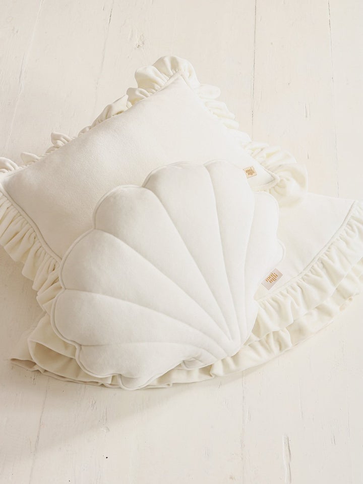 Coussin coquillage en velour OEKO-TEX • LOOVE