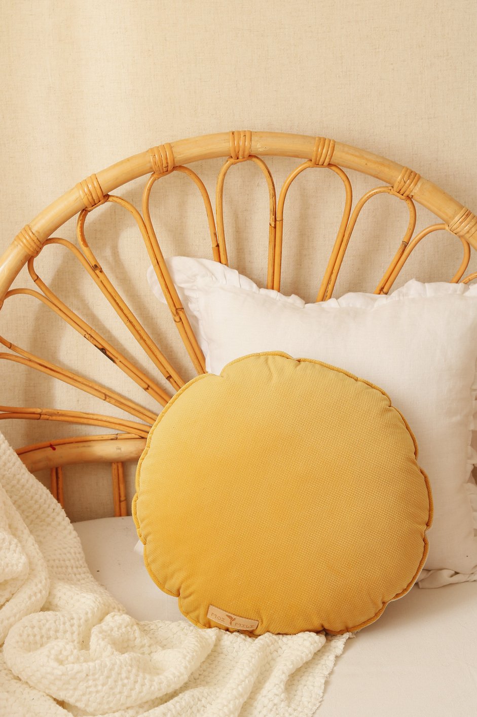 Coussin soleil ou lune OEKO-TEX, pour chambre d'enfant • LOOVE