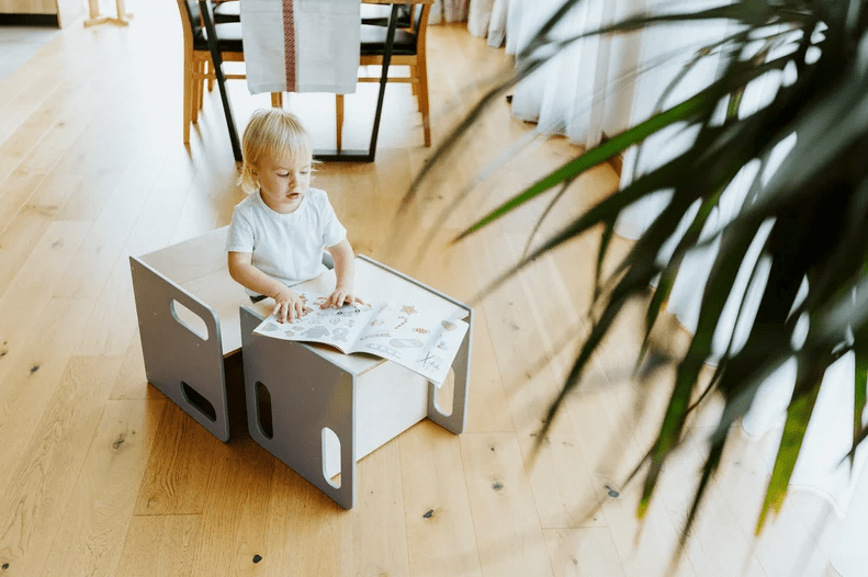 Ensemble bureau cube évolutif, chambre Montessori • LOOVE