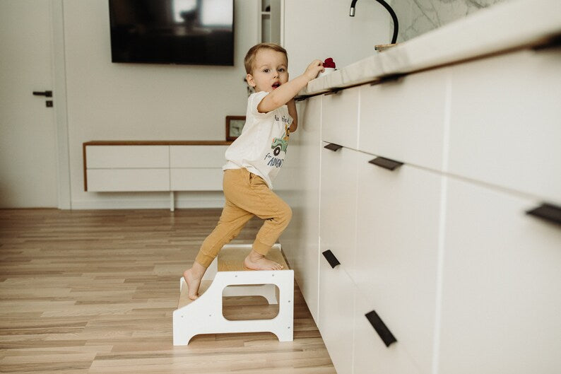 Marchepied en bois pour enfant et parents • LOOVE