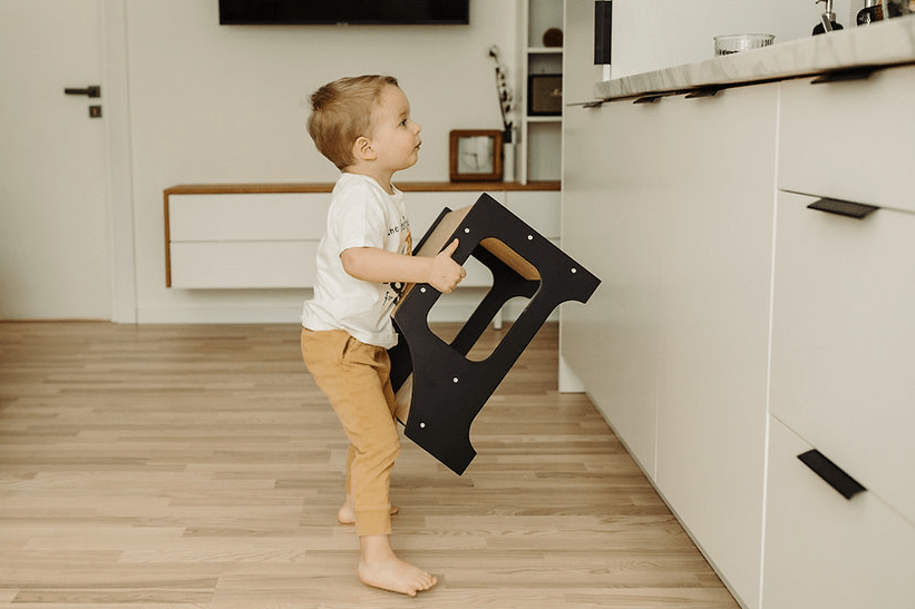 Marchepied en bois pour enfant et parents • LOOVE