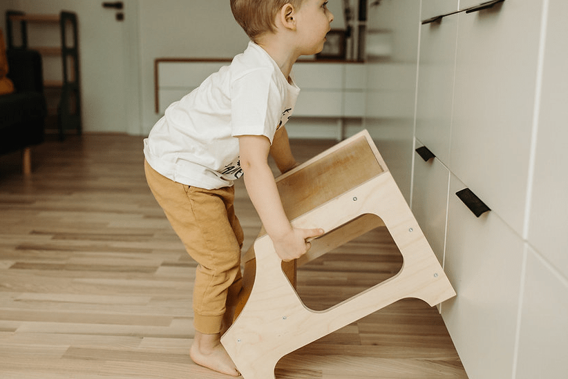 Marchepied en bois pour enfant et parents • LOOVE