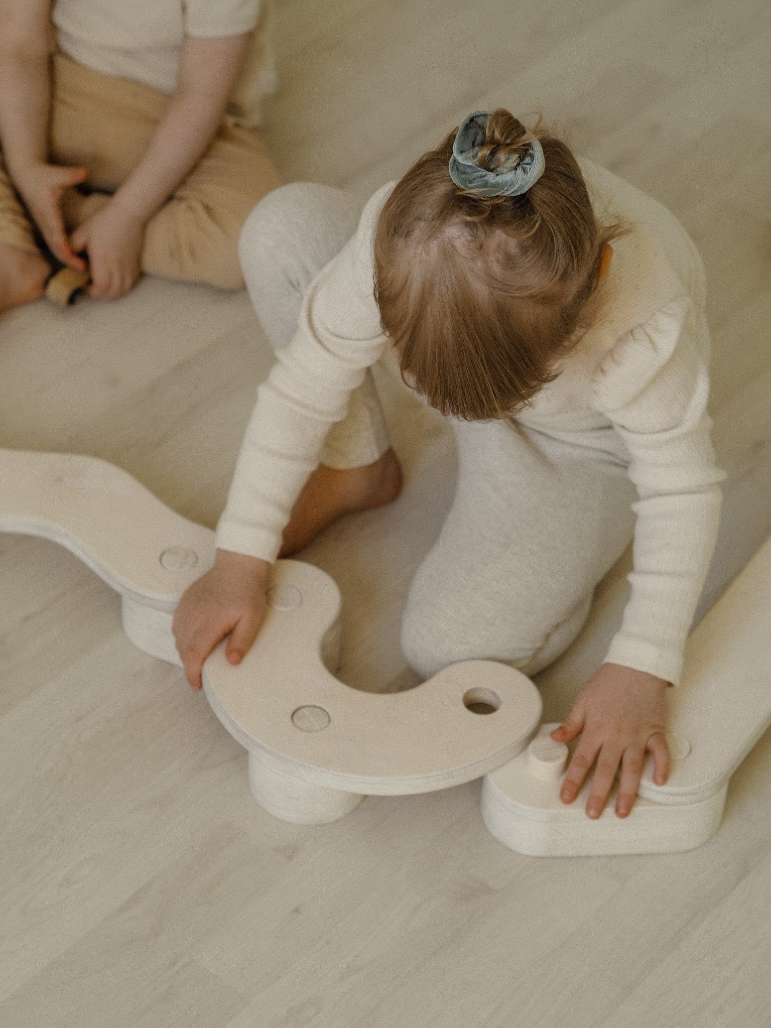 Poutre D'équilibre, Balançoire 2 En 1 Enfant En Bois Jardin Jeu D Motricite 133x38x24cm 92630920 Poutre D'équilibre, Balançoire 2 En 1 Enfant En Bois Jardin Jeu D Motricite 133x38x24cm 92630920