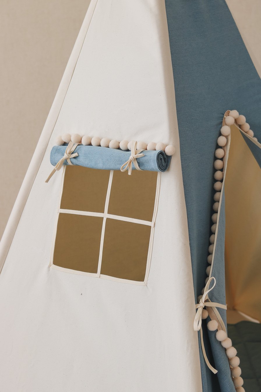 Teepee / Tipi avec pompons pour enfant, en coton OEKO-TEX • LOOVE