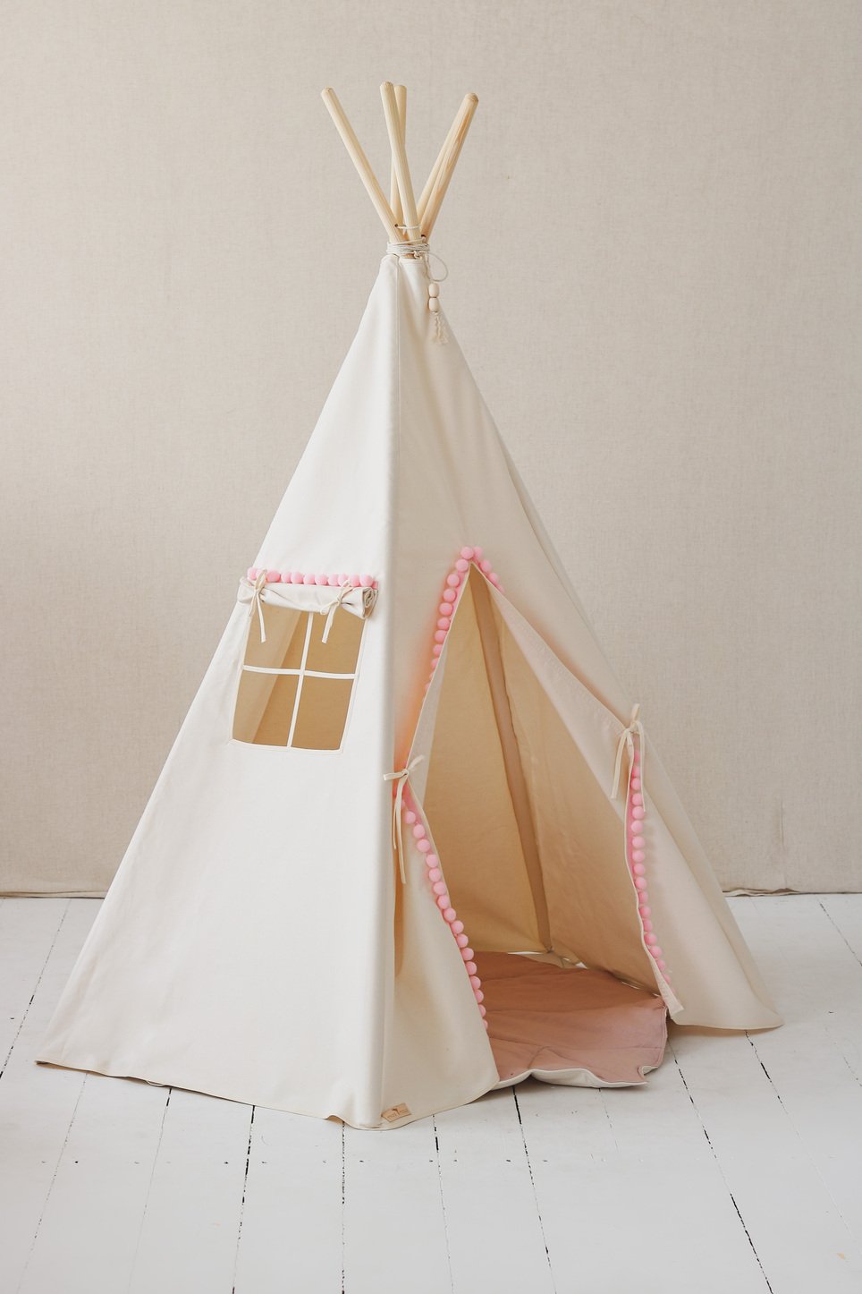 Teepee / Tipi avec pompons pour enfant, en coton OEKO-TEX • LOOVE