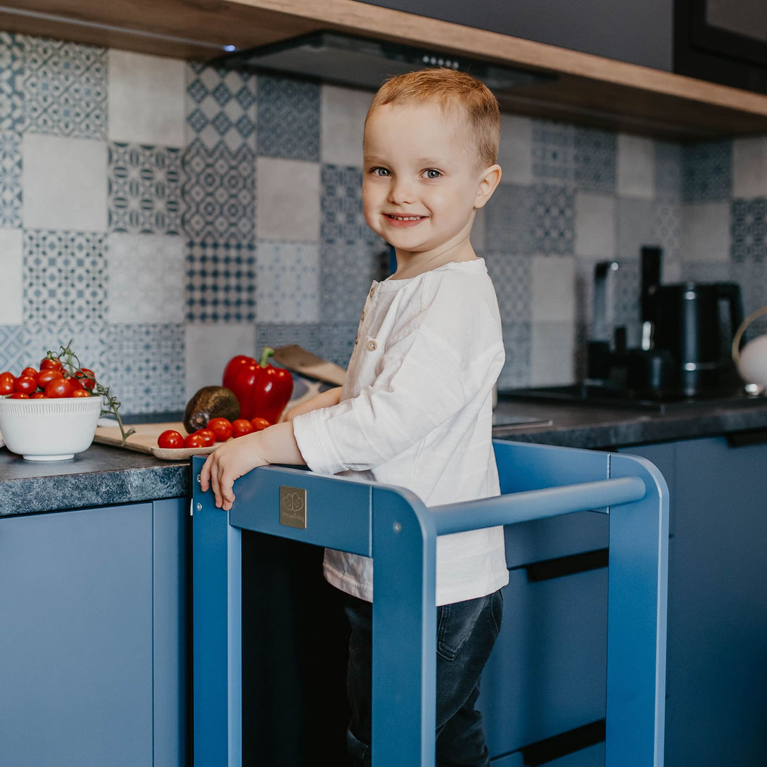 Tour d’observation Montessori avec tableau noir • LOOVE